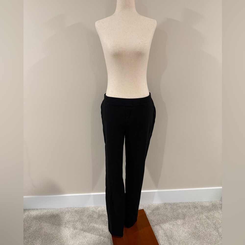 HUE Women's Black Straight Leg Pants